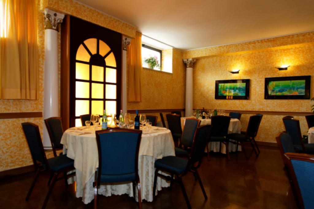 Hotel Le Moran Cusago Exterior foto